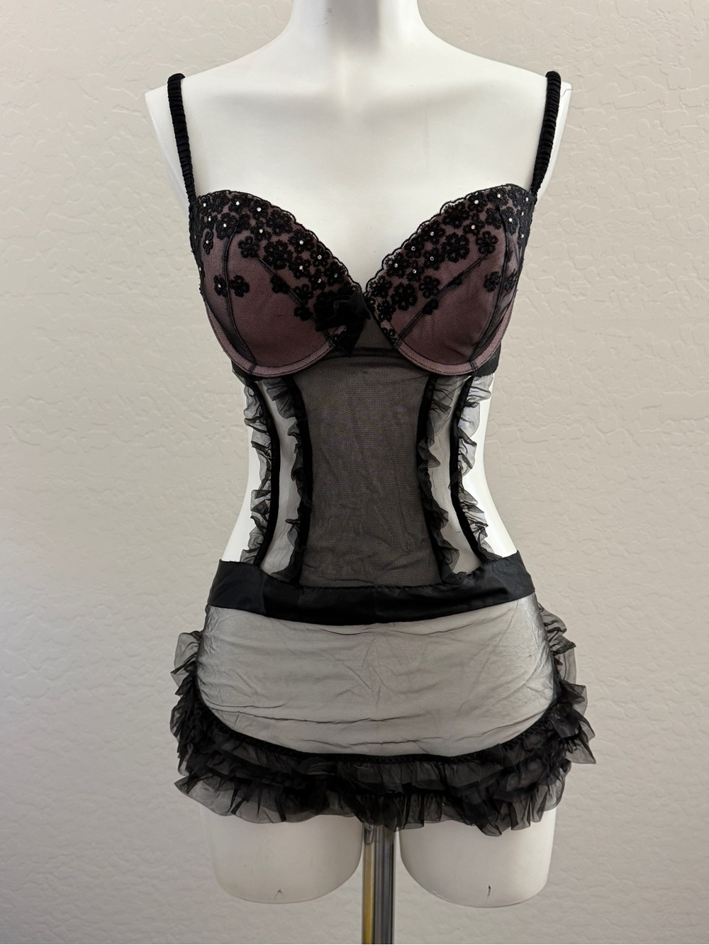 Victoria's Secret Black florak Lace apron Lingerie 36C
